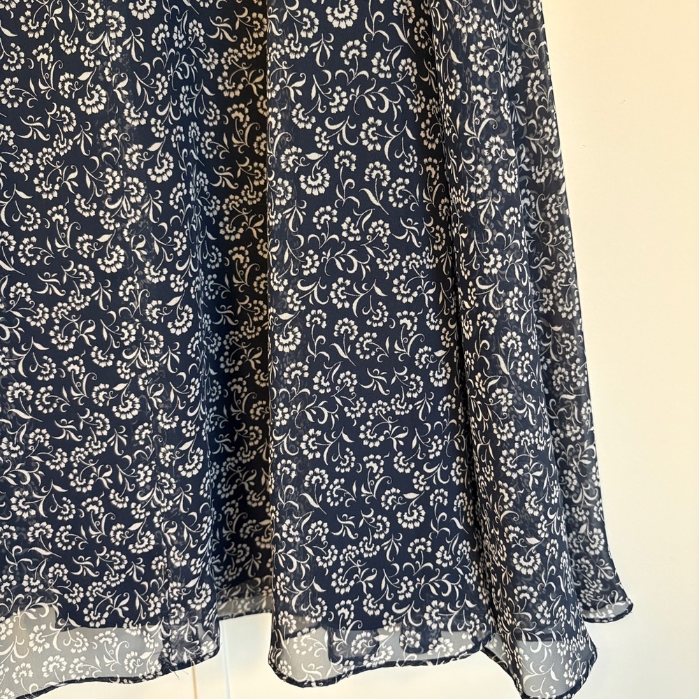 Navy and White Floral Patterned Vintage Chiffon Skirt - Picture 2 of 6